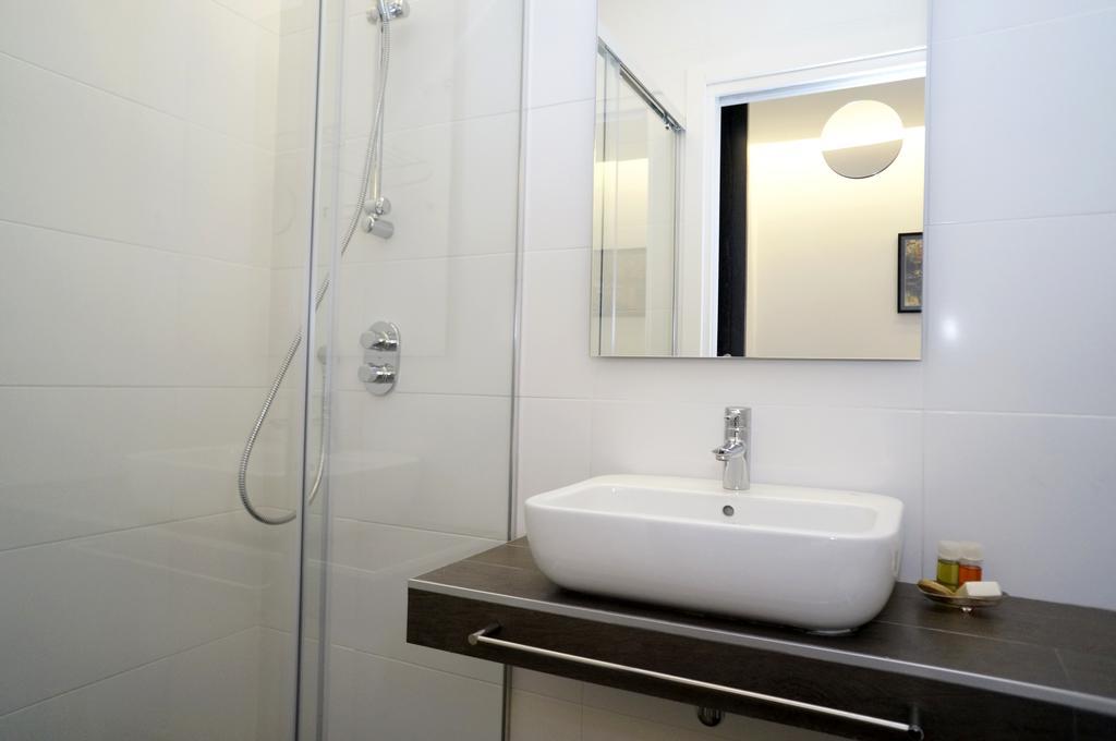 Loaldia Hotel Сан Себастиан Стая снимка